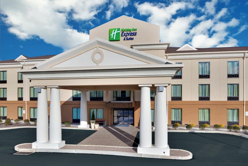 Holiday Inn Express & Suites LEBANON by IHG 1