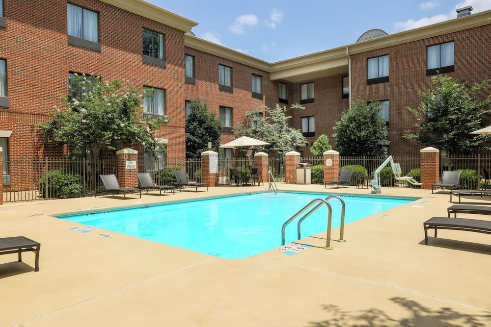 Holiday Inn Express & Suites RALEIGH NORTH - WAKE FOREST by IHG 1