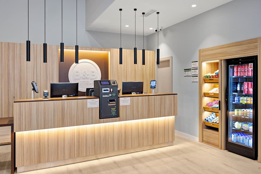 B&B HOTEL Logroño Las Cañas 2