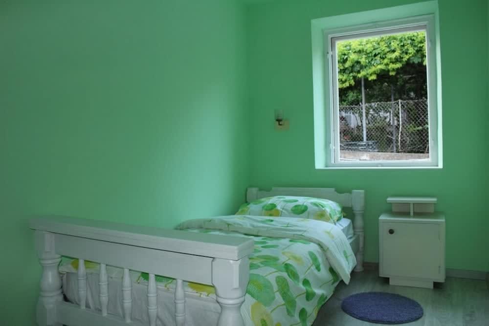 Guest House Gugily 2