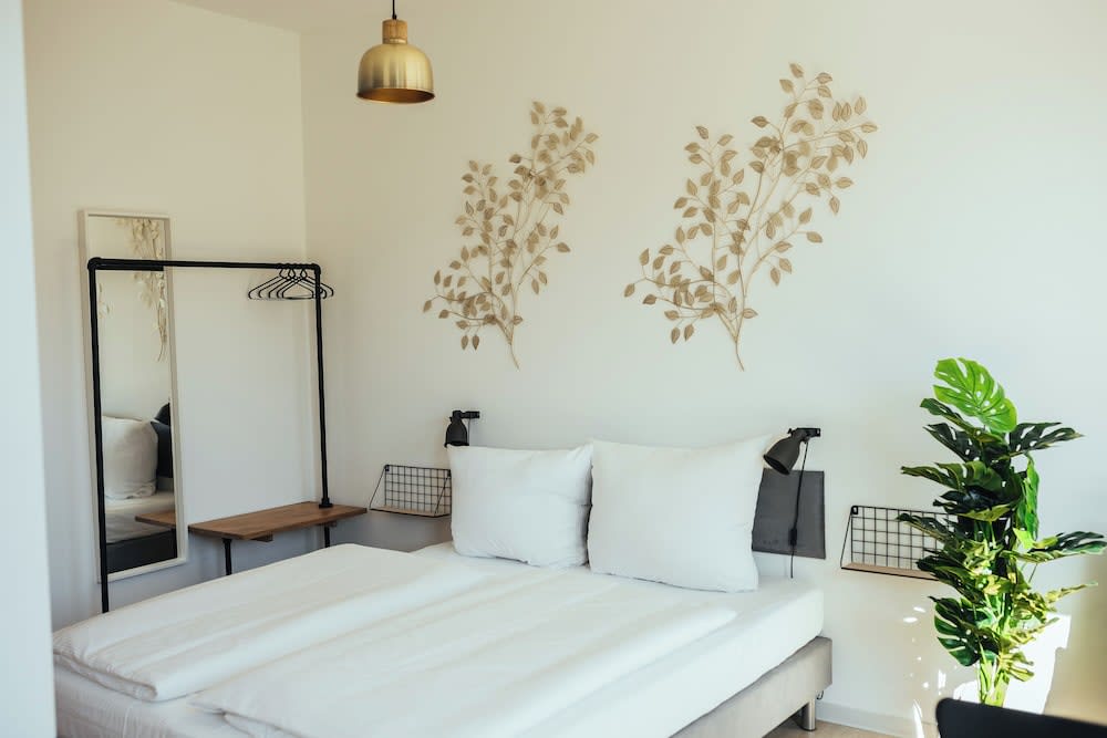 The Rix Studios & Suites 3