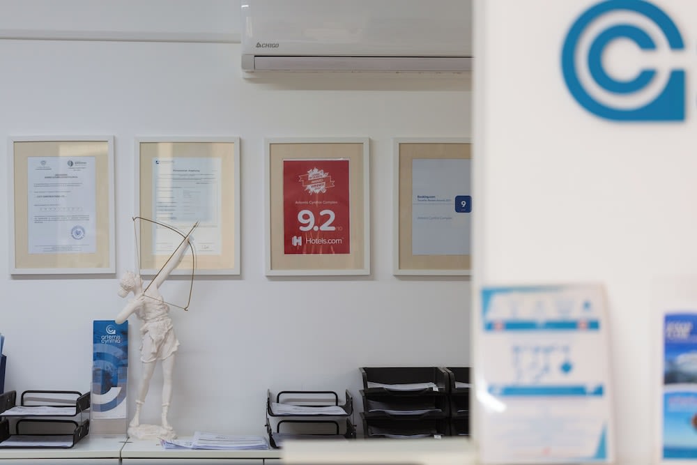 Artemis Cynthia Complex 4