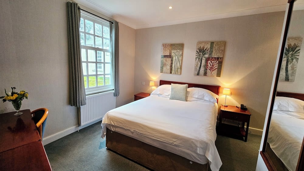 Stoke Lodge Hotel 2