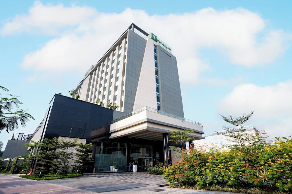 Holiday Inn Lucknow Airport by IHG 1