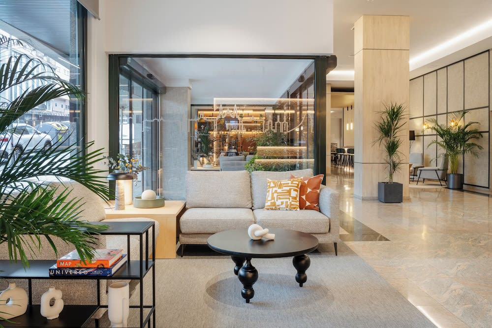 Hotel Santiago Plaza Affiliated by Melia 2