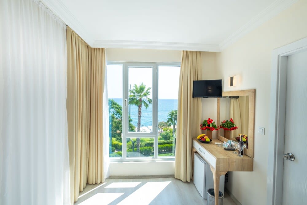 Viking Beach Hotel & Spa 4