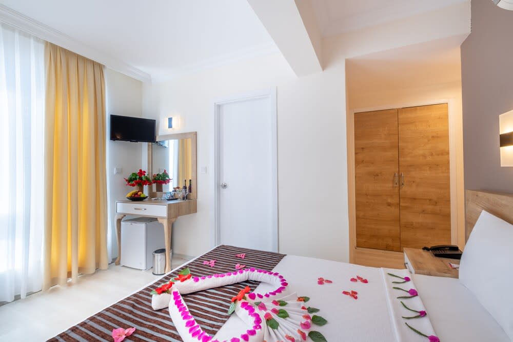 Viking Beach Hotel & Spa 5