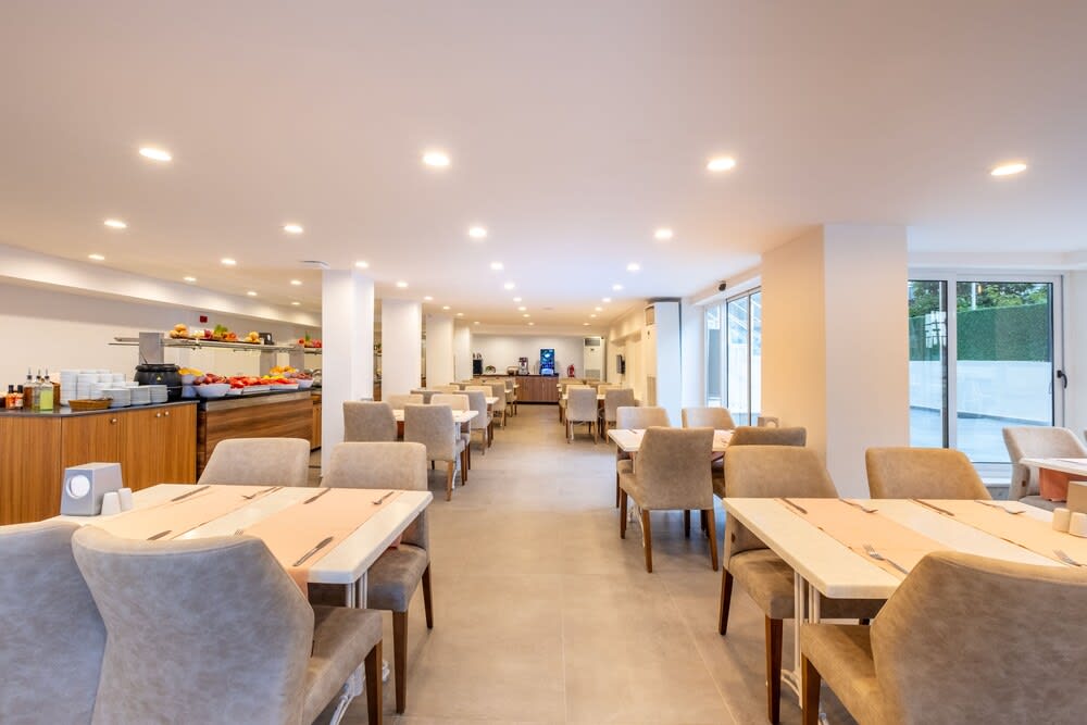 Viking Beach Hotel & Spa 1