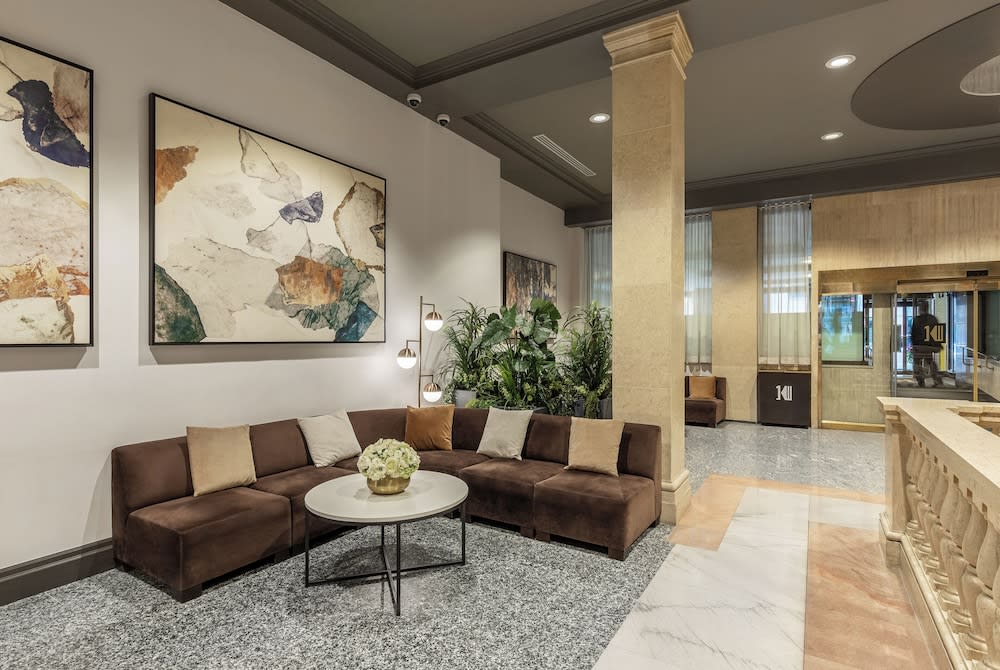 One King West Hotel and Residence 2