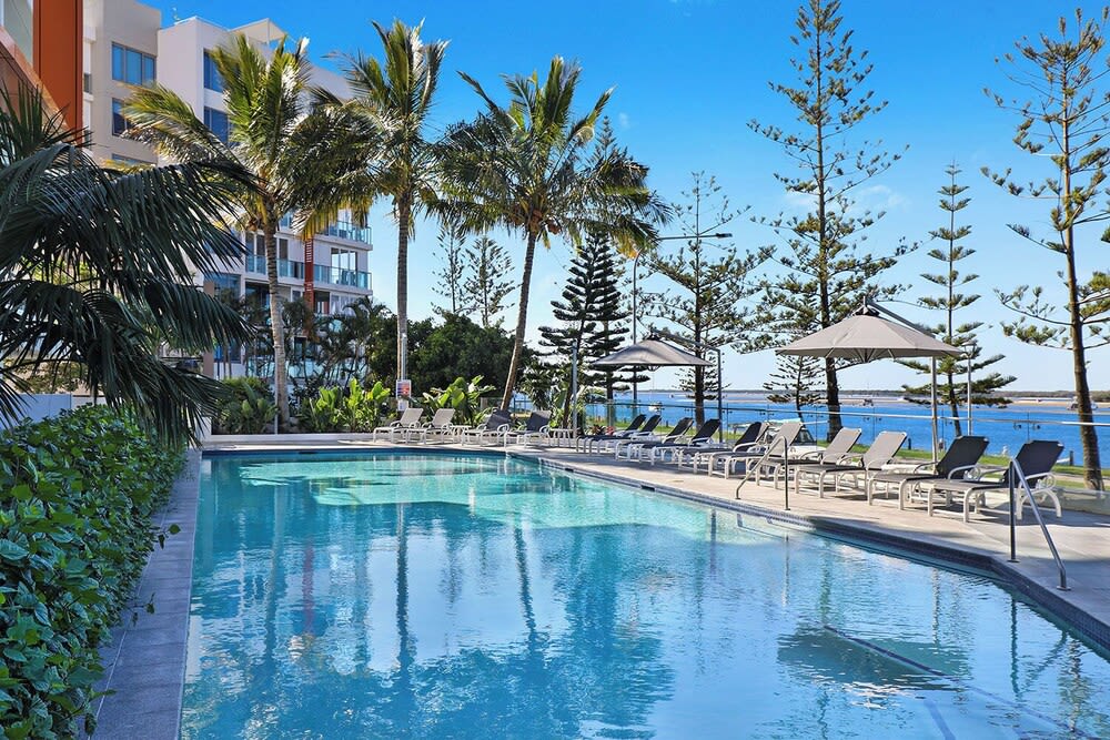 Silvershore Apartments on the Broadwater 1