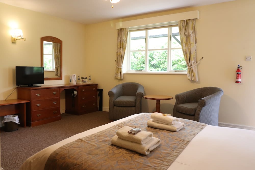 St George's Lodge, Bisley 2