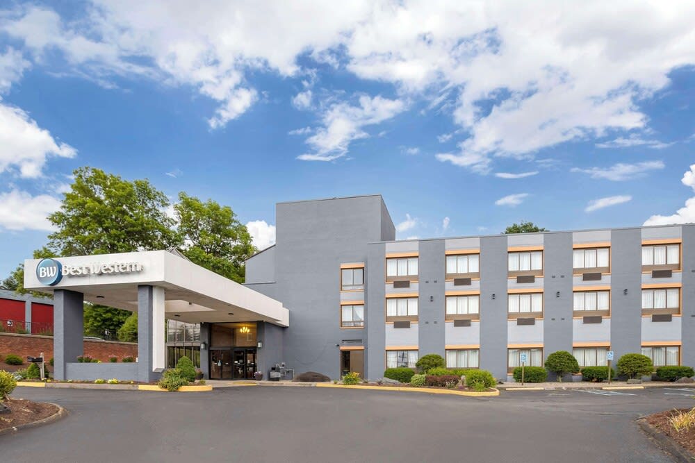 Best Western Danbury/Bethel 1
