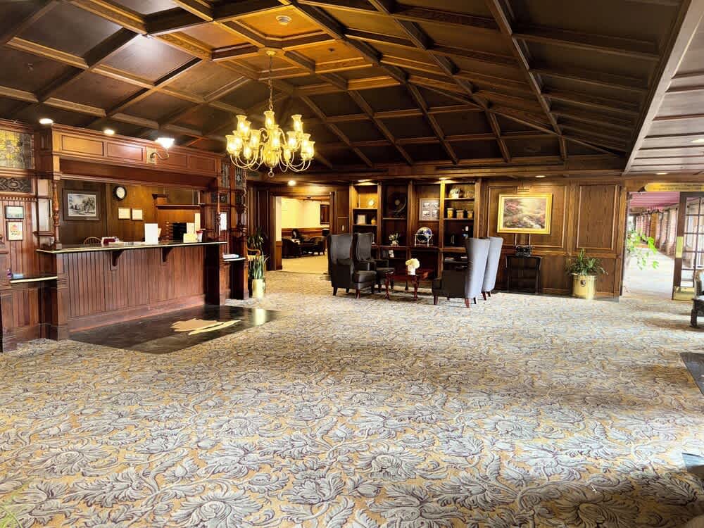 Historic Santa Maria Inn 2