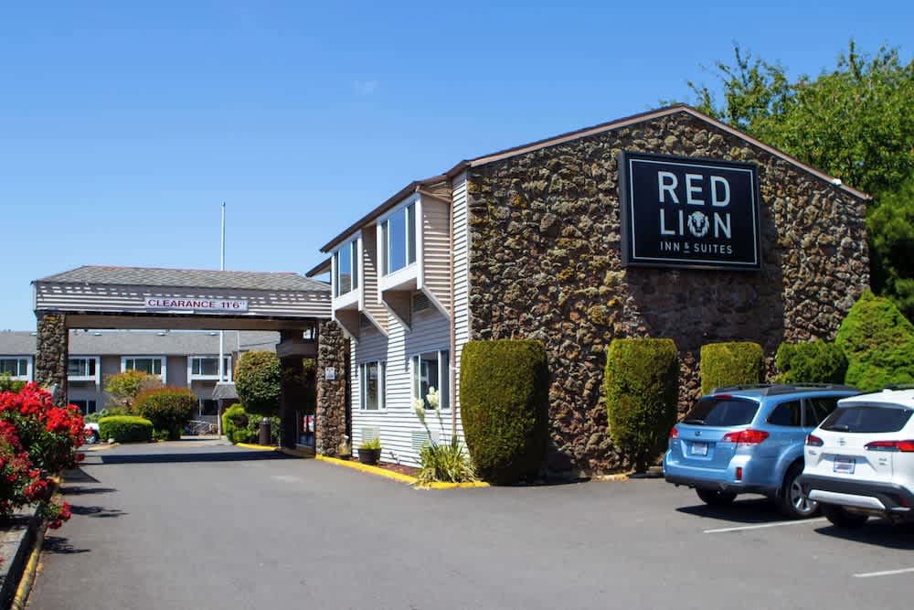 Red Lion Inn & Suites Vancouver 1