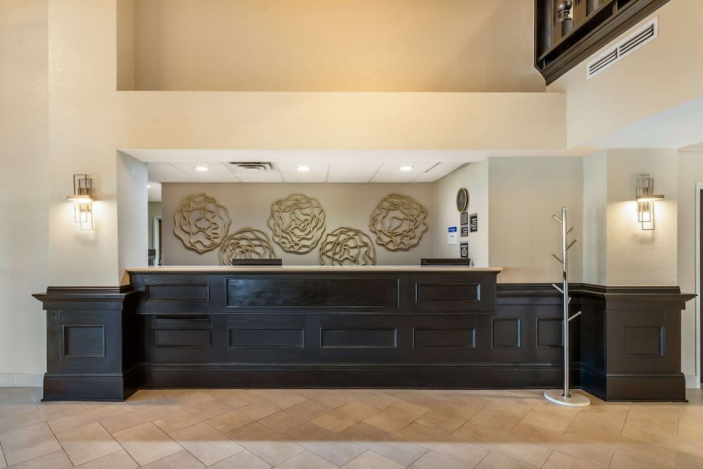 Best Western Prime Inn & Suites 4