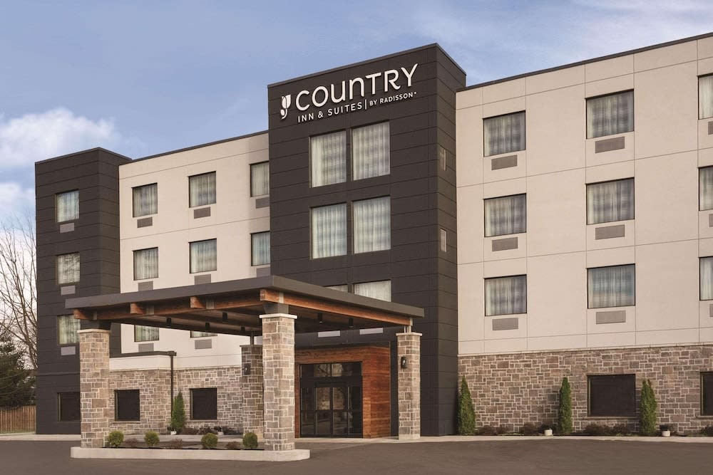 Country Inn & Suites by Radisson, Belleville, ON 1