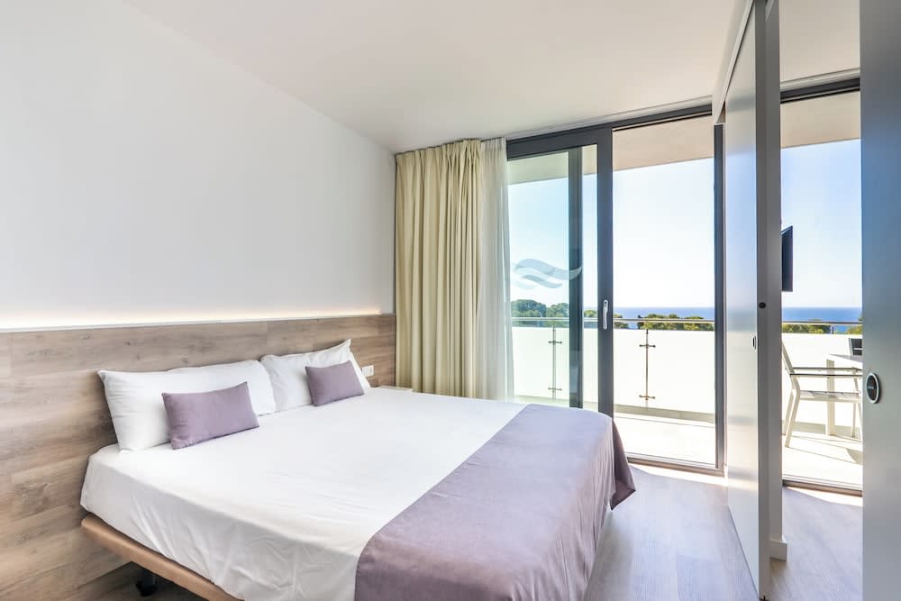 Aparthotel Comtat Sant Jordi 4