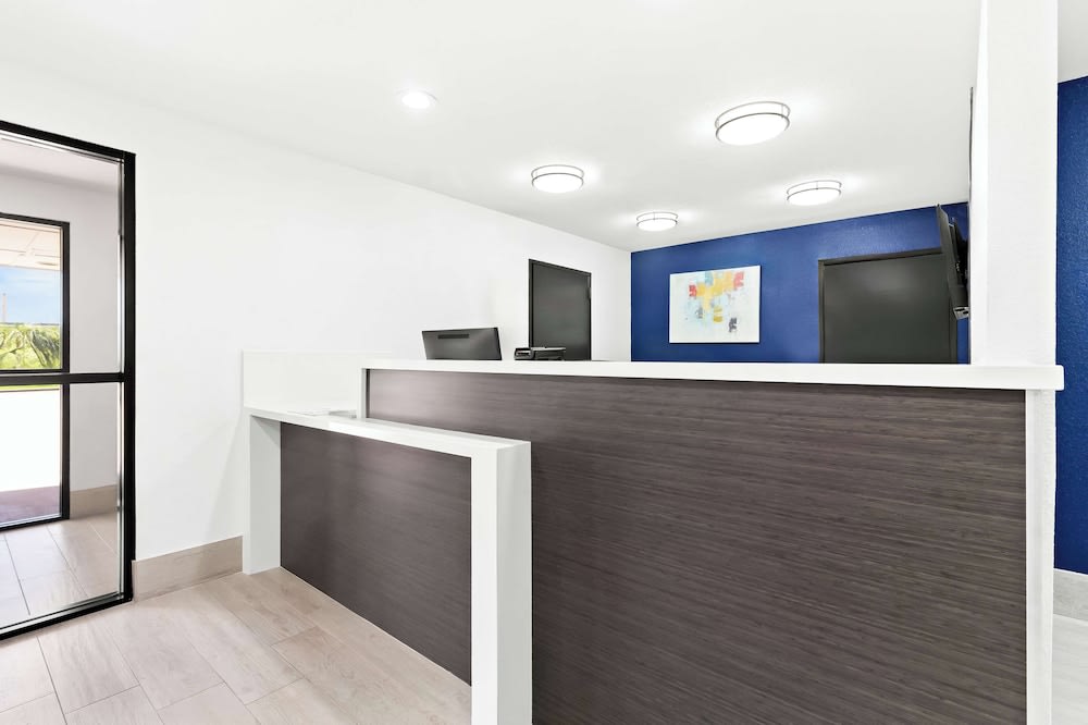 SureStay by Best Western Groves 2