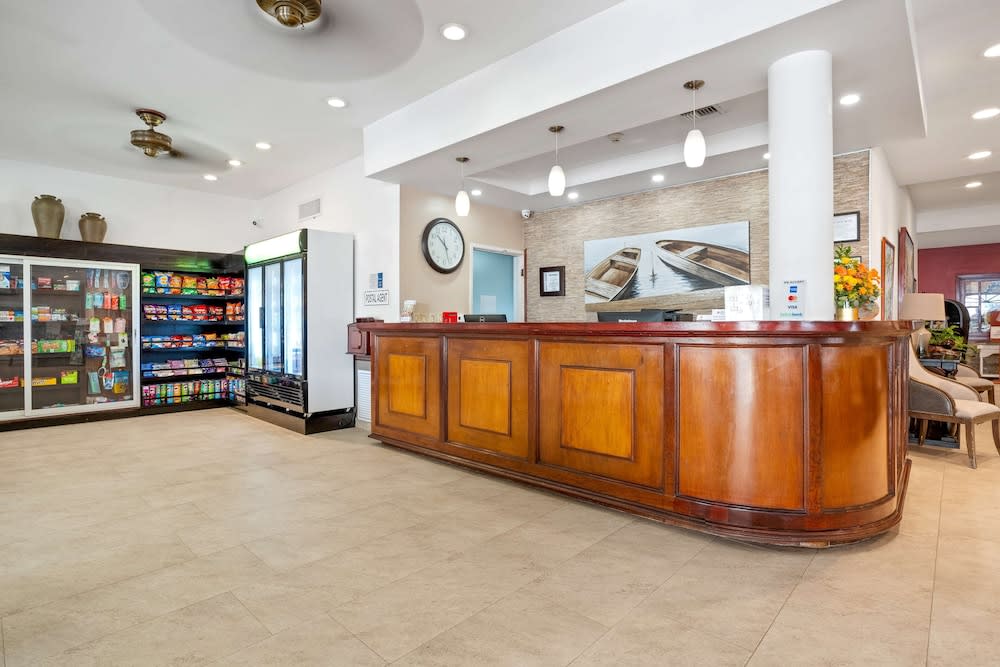 Best Western Plus Belize Biltmore Plaza 2