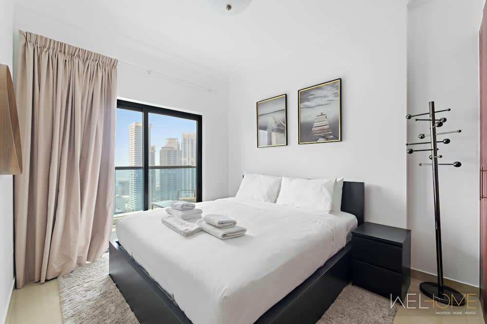 WelHome - Stunning High-Rise with Canal View Near MarinaMall 2