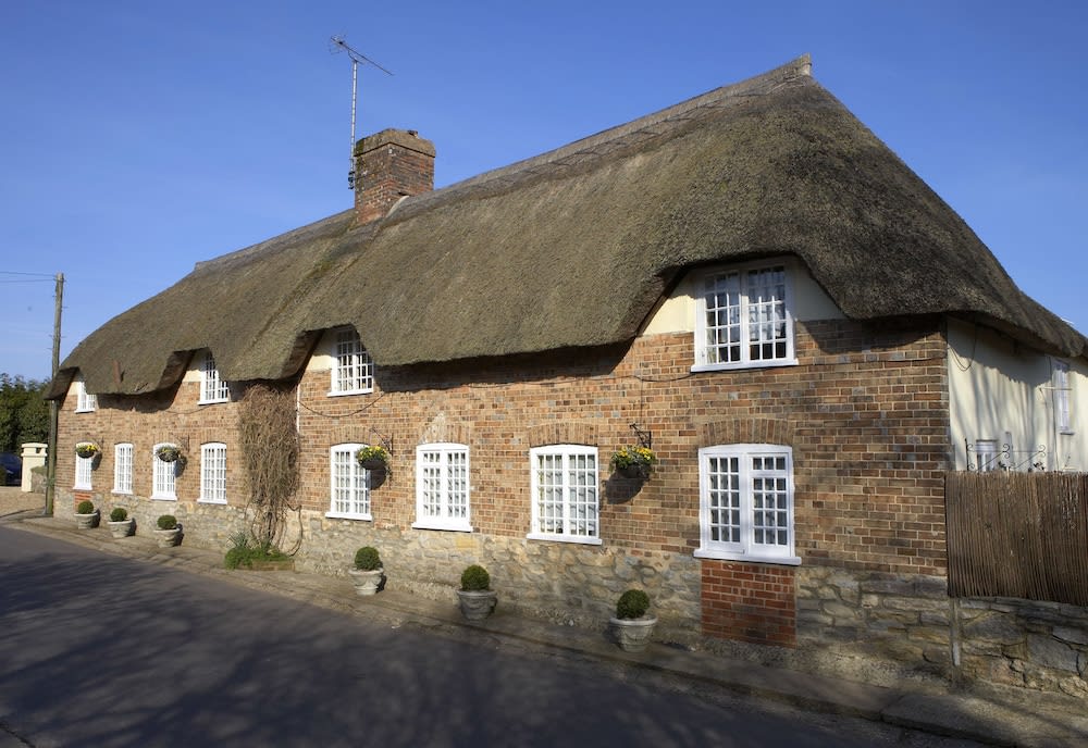 Yalbury Cottage 1