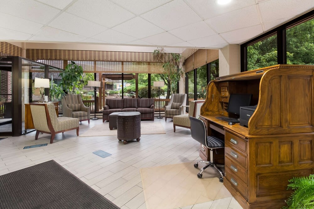 Best Western Braddock Inn 2
