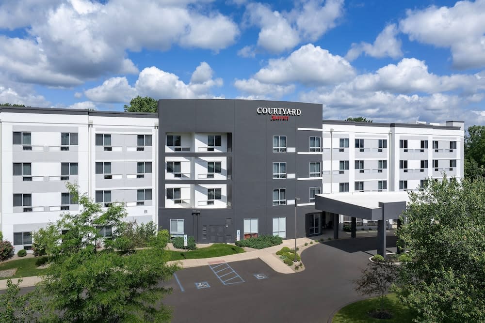 Courtyard by Marriott Philadelphia Bensalem 1