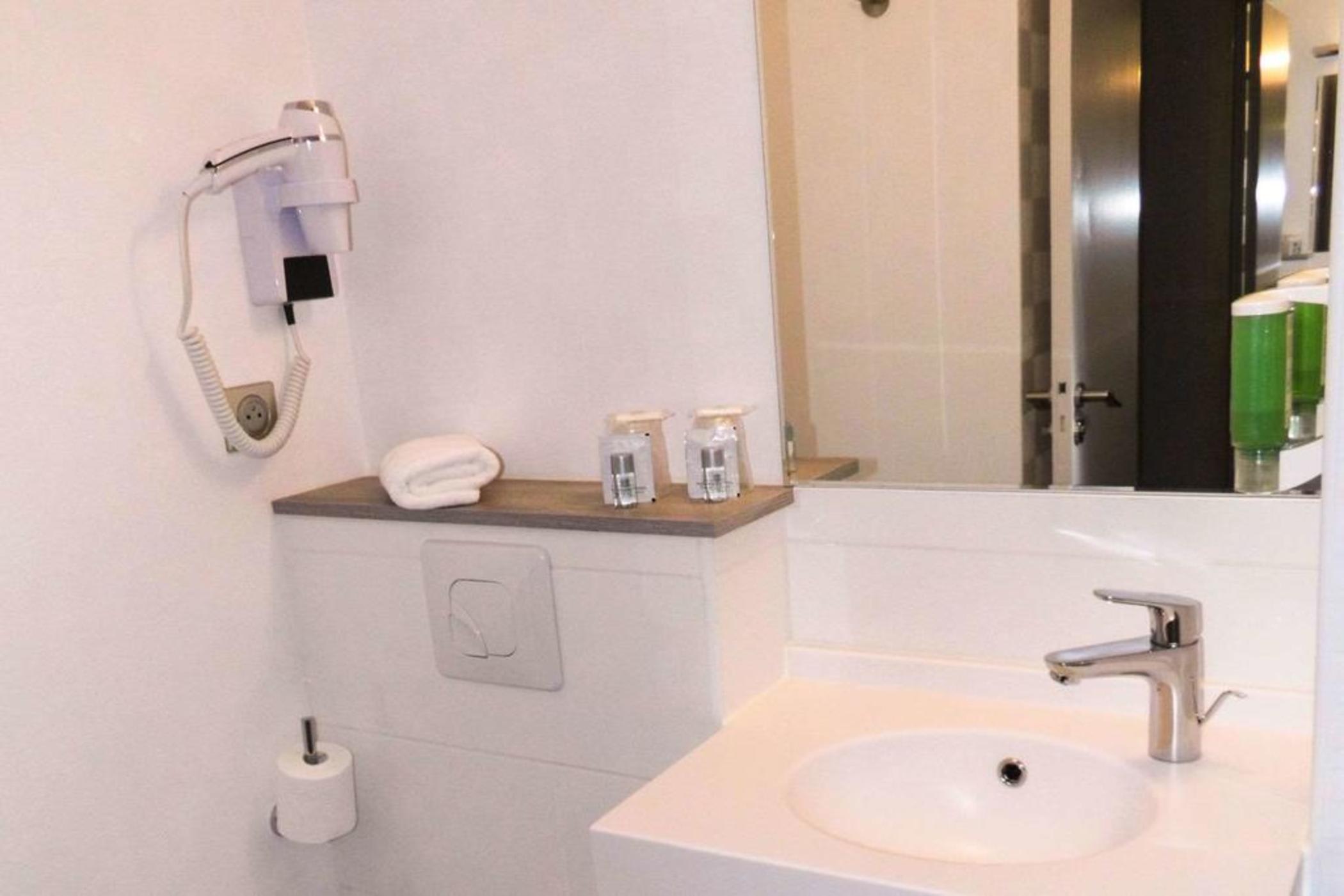 Hotel Le Circuit Le Mans 5