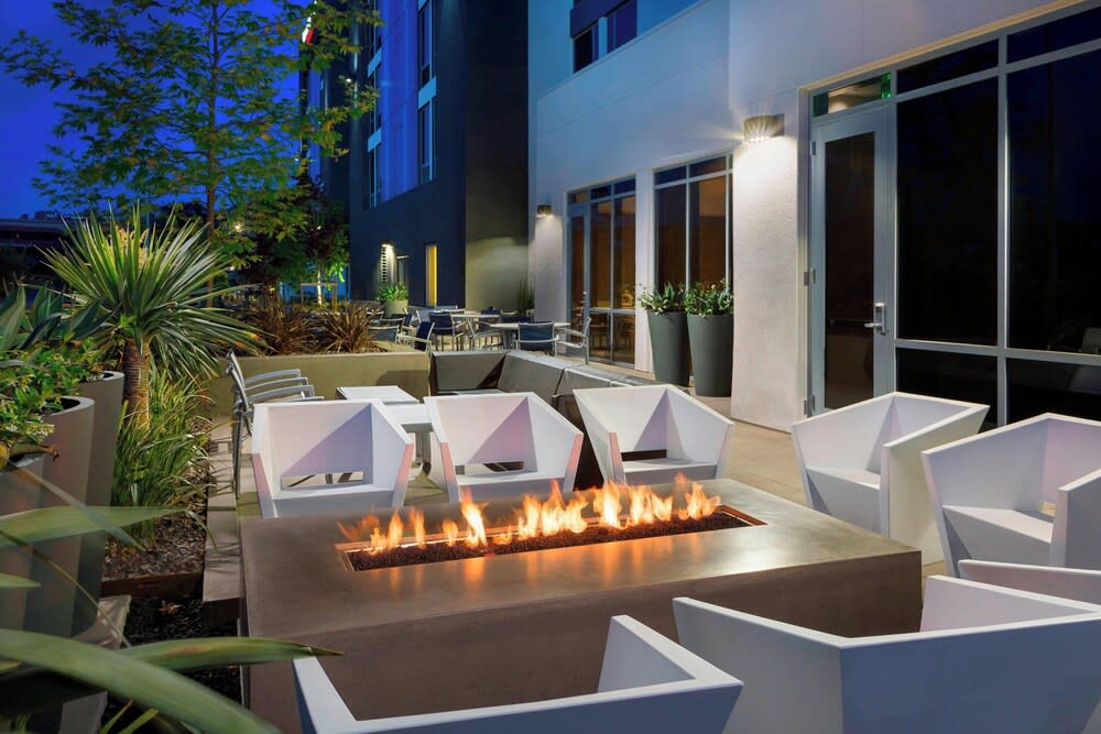 SpringHill Suites by Marriott San Diego Mission Valley 1