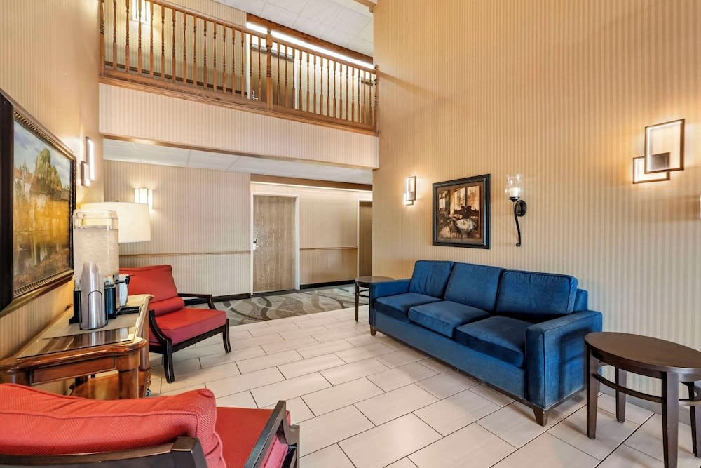 Comfort Inn Albert Lea at Trails Travel Center 2