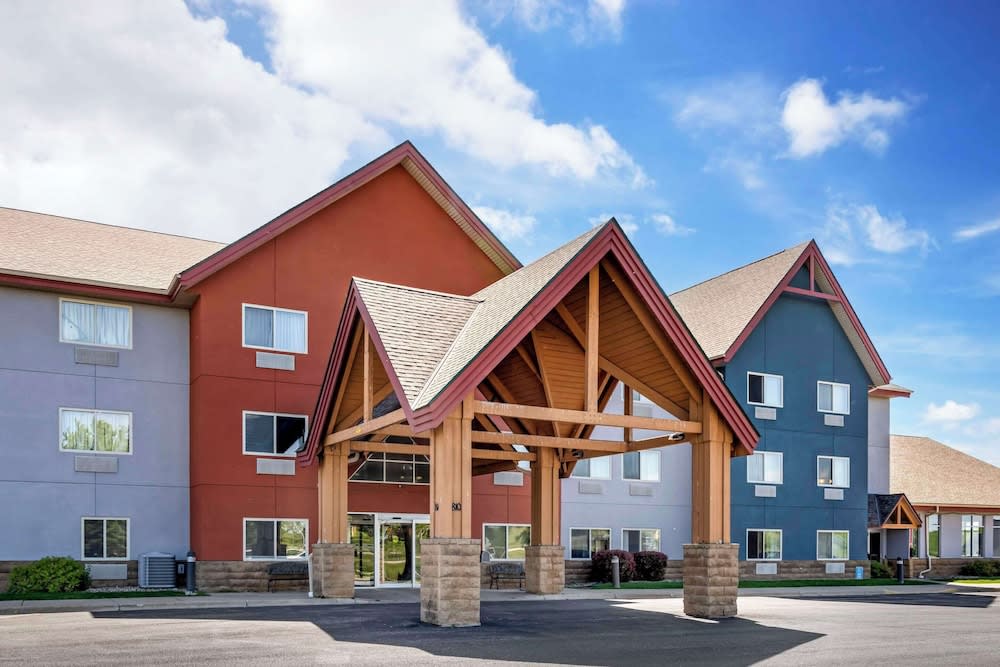 Comfort Inn Albert Lea at Trails Travel Center 1
