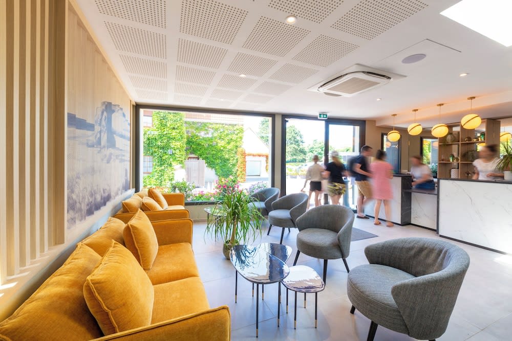 Hôtel L'Escale - Piscine & SPA 4