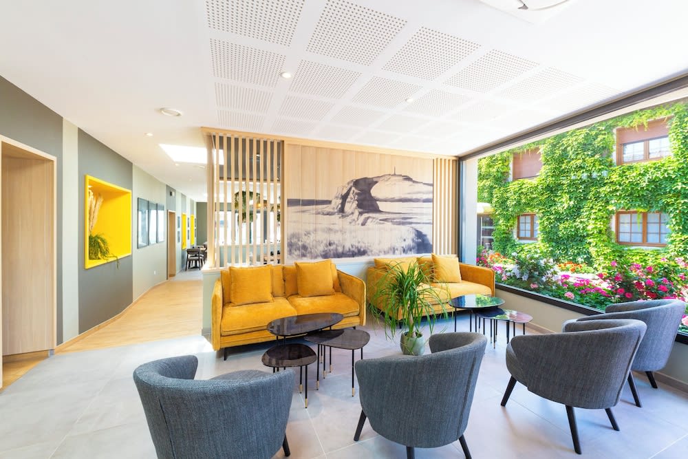 Hôtel L'Escale - Piscine & SPA 3