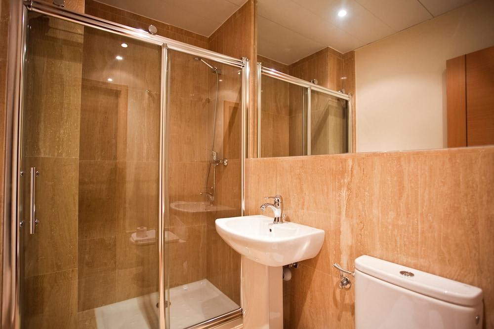 PALAFOX CENTRAL SUITES 4