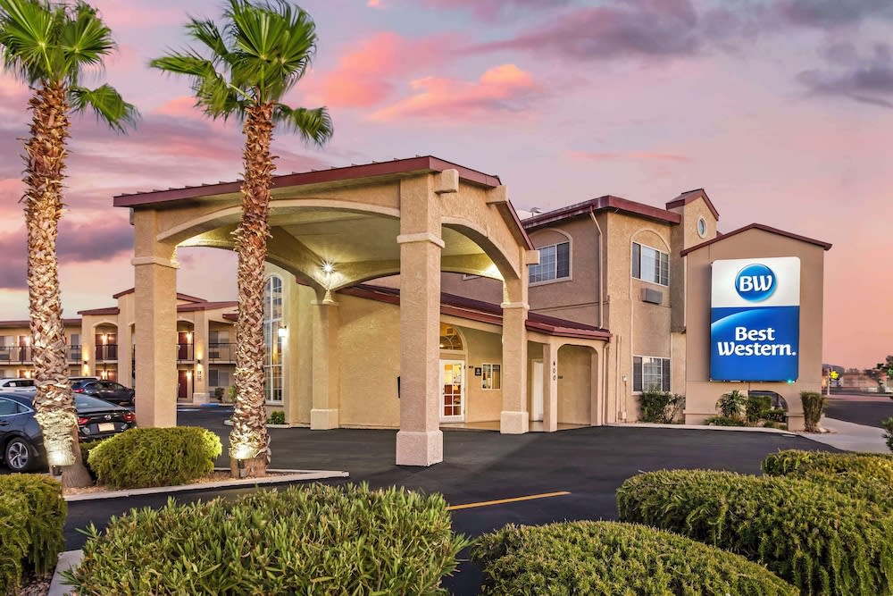 Best Western China Lake Inn 1