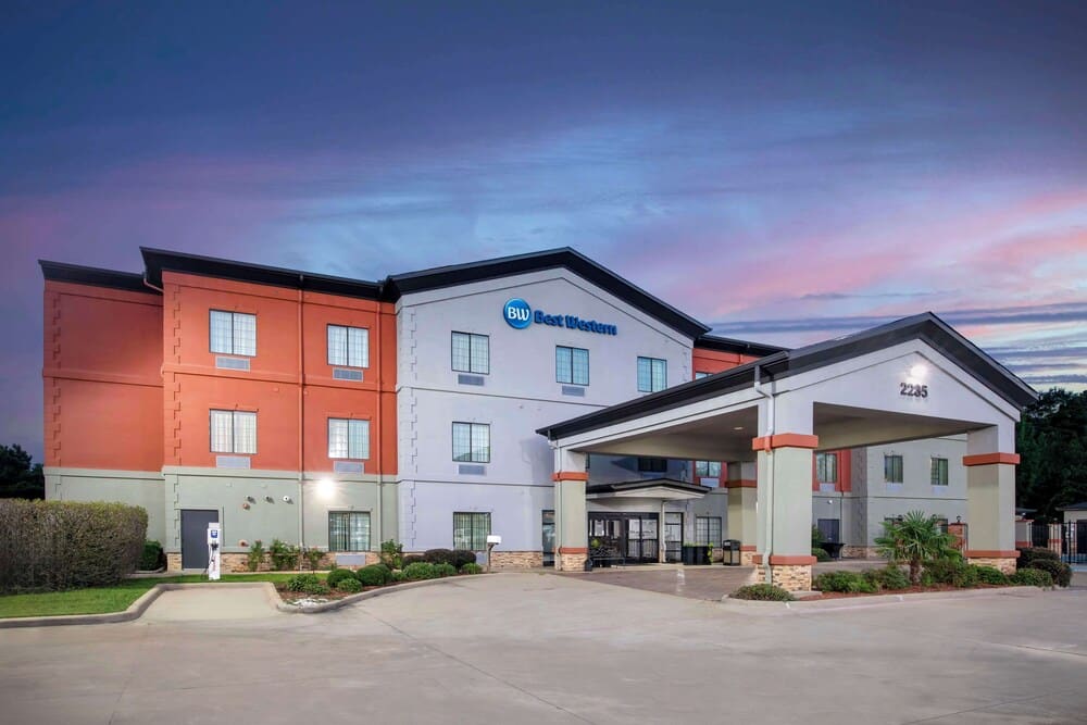 Best Western Carthage Inn & Suites 1