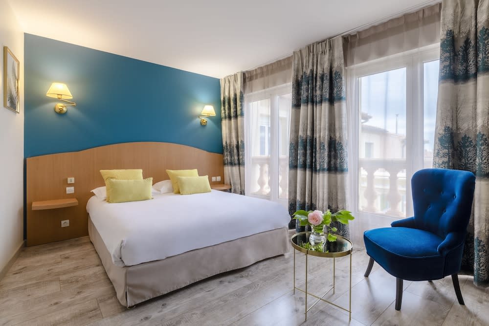 Auberge du Poids Public Logis Hotel 4