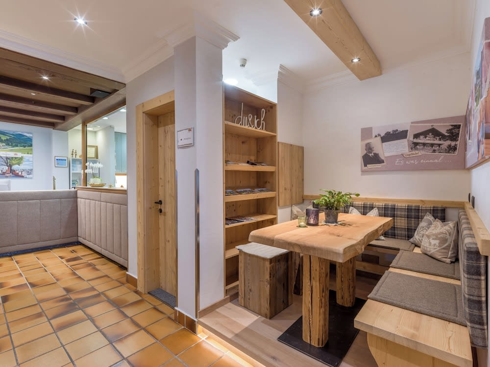 Hotel Waldfriede - Der Logenplatz im Zillertal 2