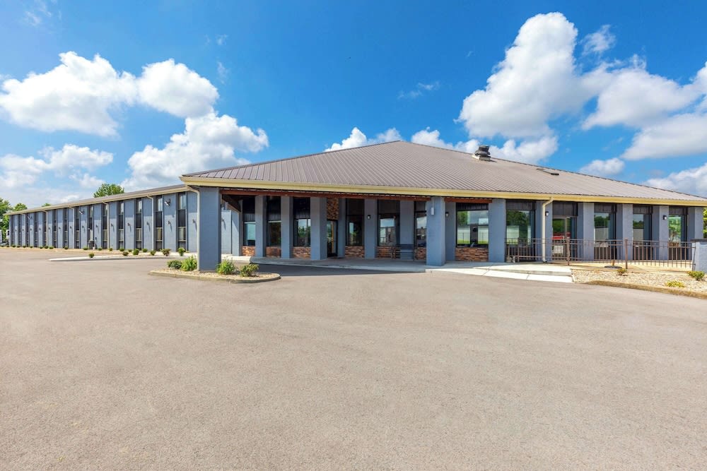 Days Inn by Wyndham Glasgow 1