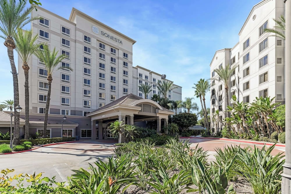 Sonesta Anaheim Resort Area 1