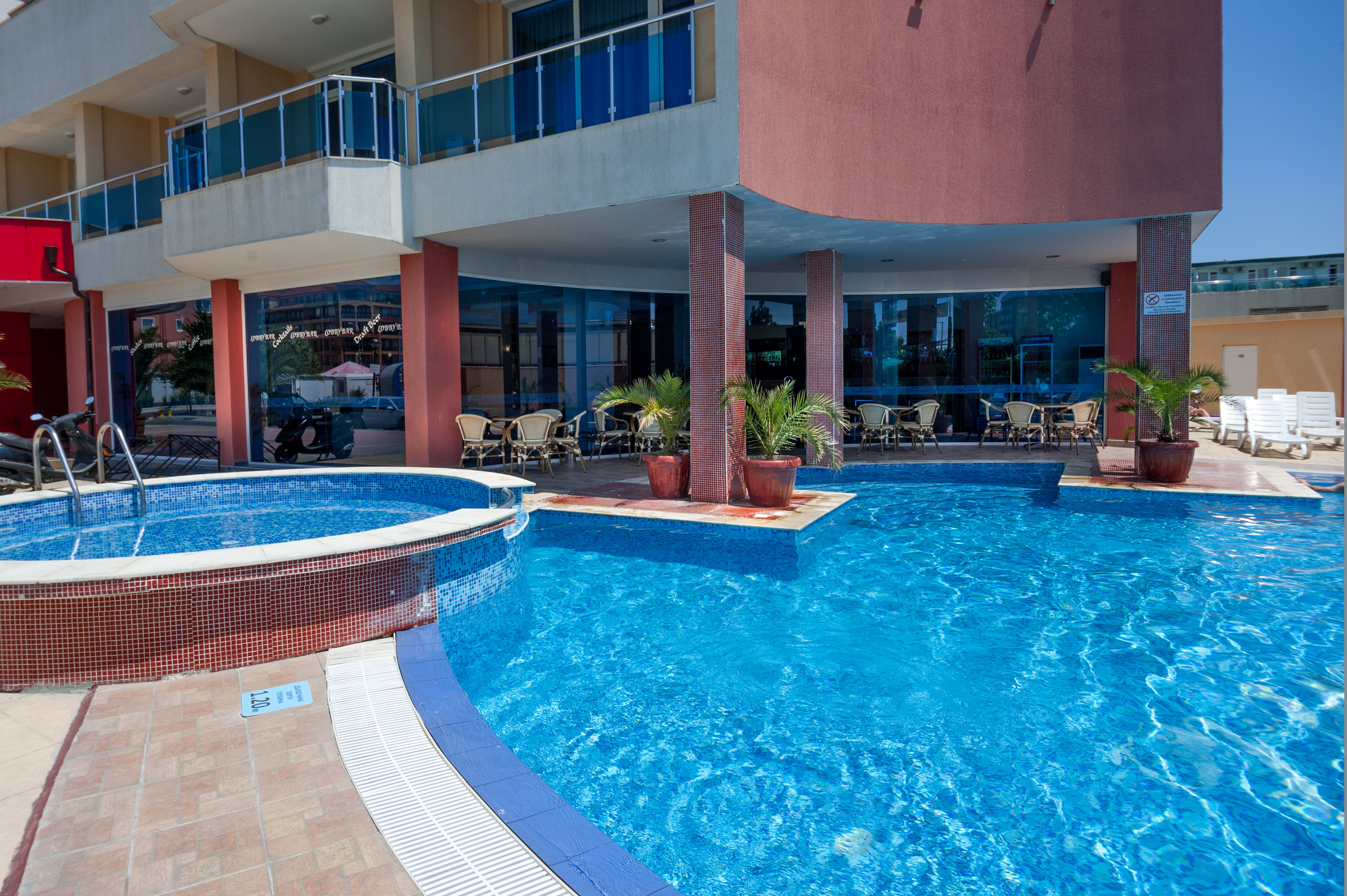 Menada Apartments in Sunny Beach 2