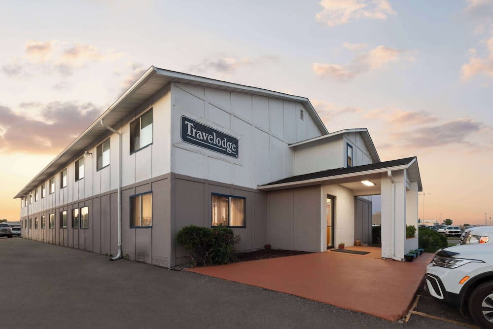 Travelodge by Wyndham Redwood Falls 1