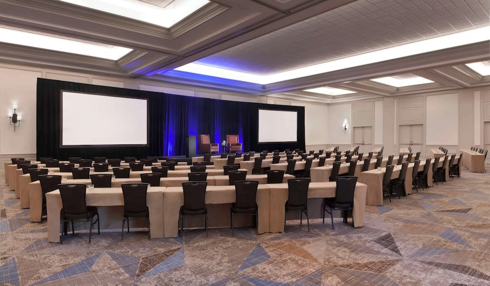 Hyatt Regency Hill Country Resort & Spa 2