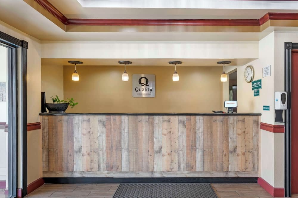 Quality Suites 2