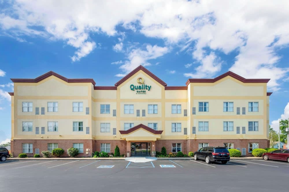 Quality Suites 1