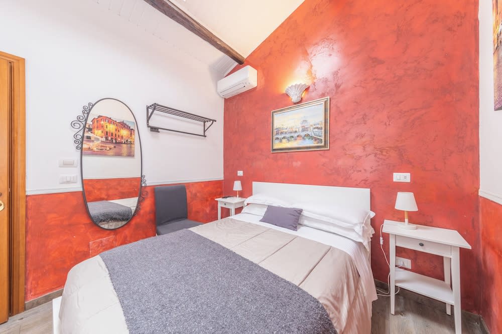 Room-small Double Room in History House 3