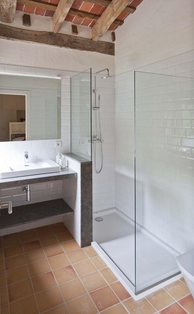 B&B La Rectoria de Sant Miquel de Pineda 2