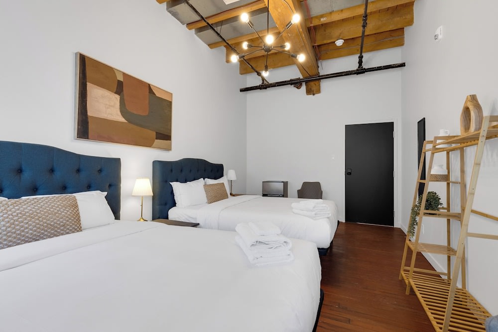 The Little Prince Rooms-Old Montreal 5