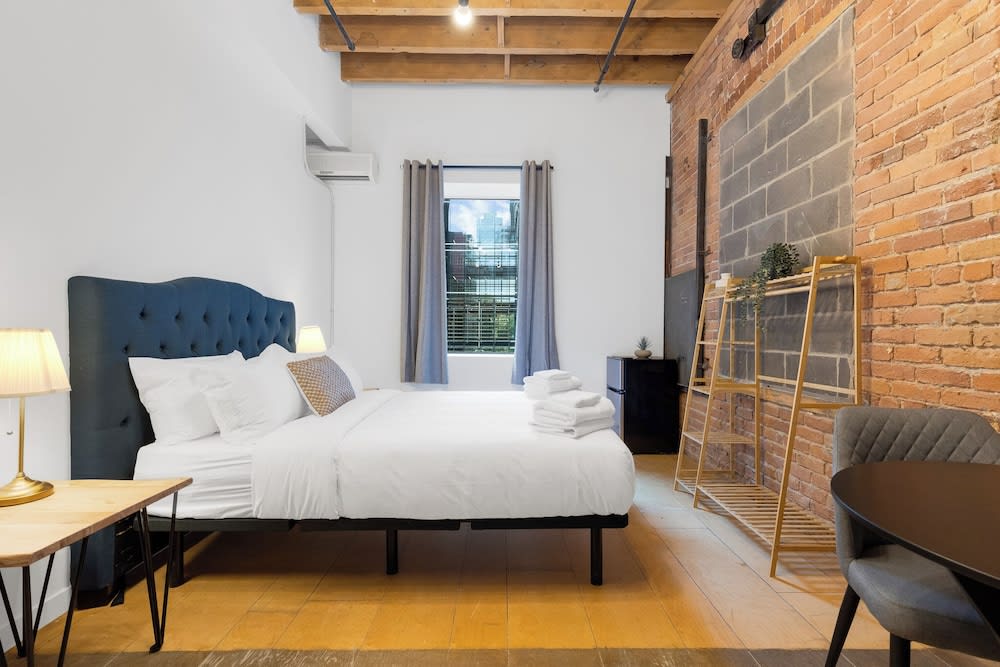 The Little Prince Rooms-Old Montreal 2