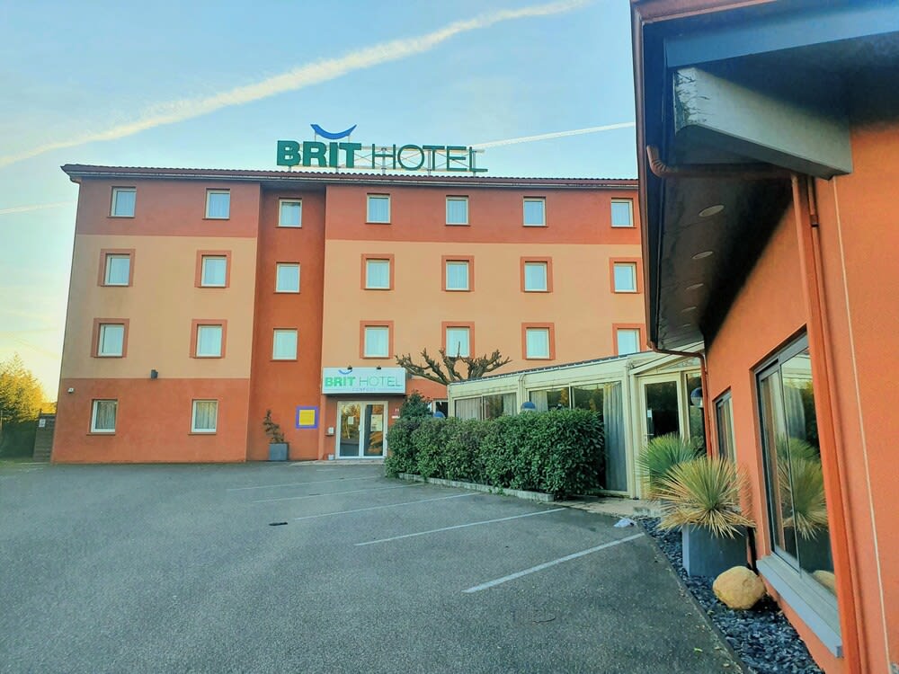 Brit Hotel Confort Montauban 1